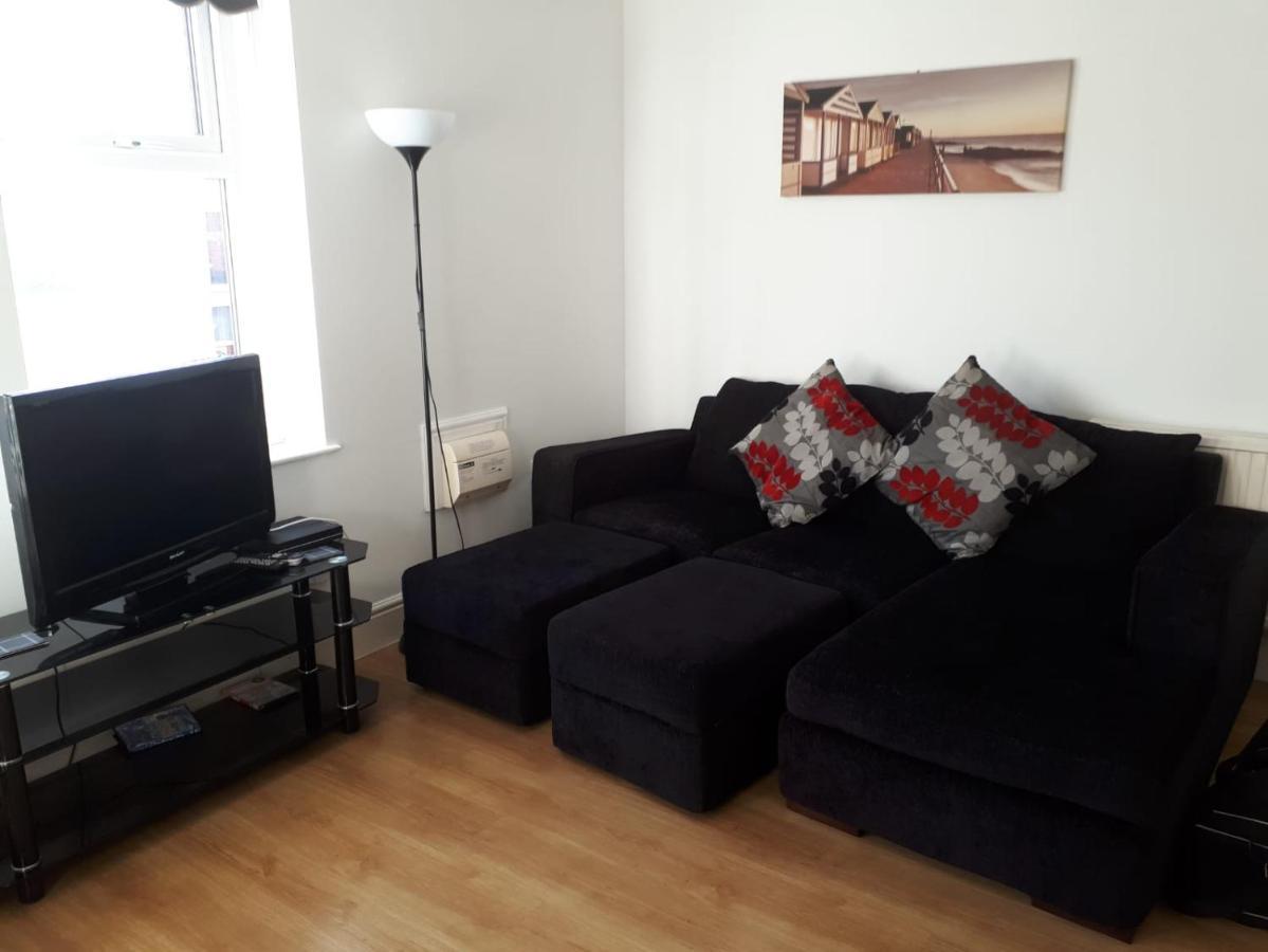 East Coast Apartments First Floor 2 Bed Apartment All Towels And Sheets Supplied Bridlington Bagian luar foto