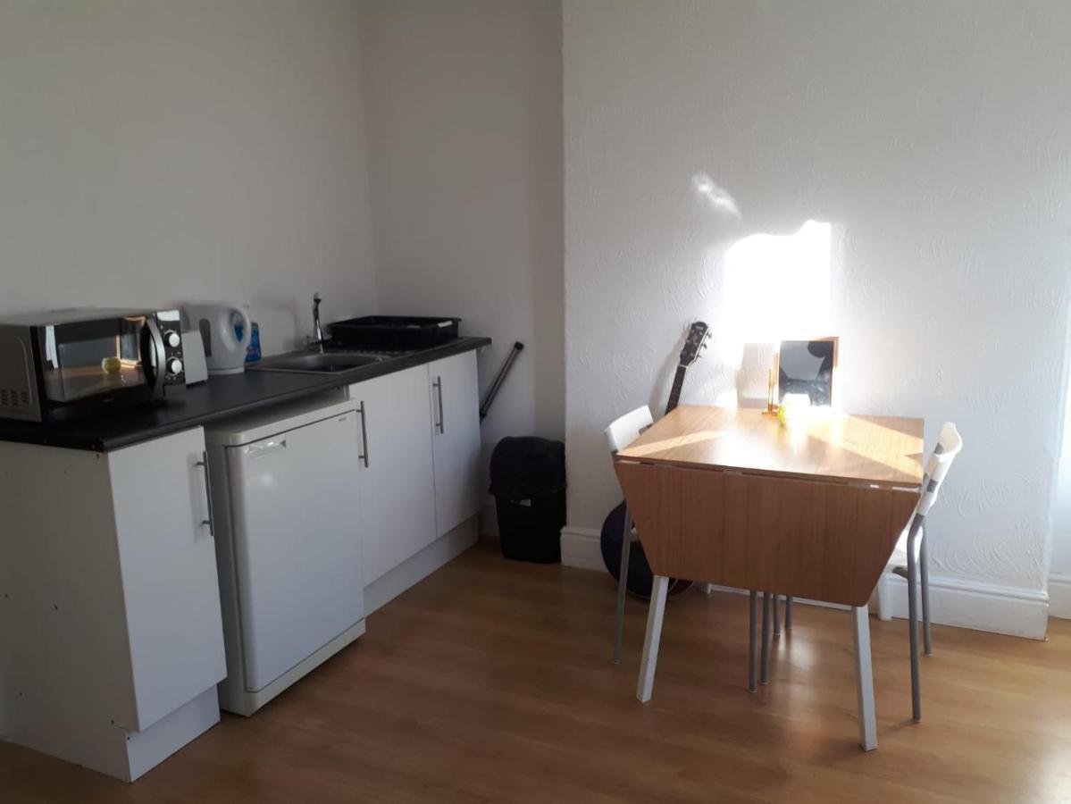 East Coast Apartments First Floor 2 Bed Apartment All Towels And Sheets Supplied Bridlington Bagian luar foto