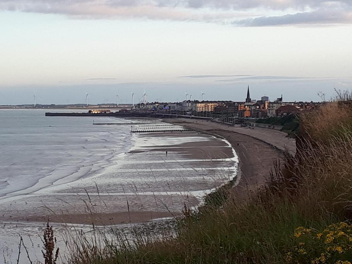 East Coast Apartments First Floor 2 Bed Apartment All Towels And Sheets Supplied Bridlington Bagian luar foto