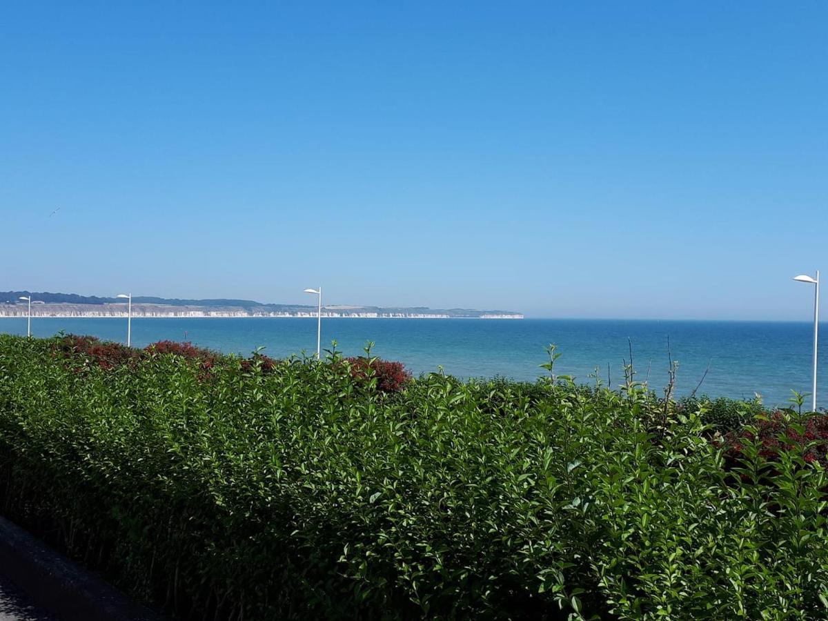 East Coast Apartments First Floor 2 Bed Apartment All Towels And Sheets Supplied Bridlington Bagian luar foto