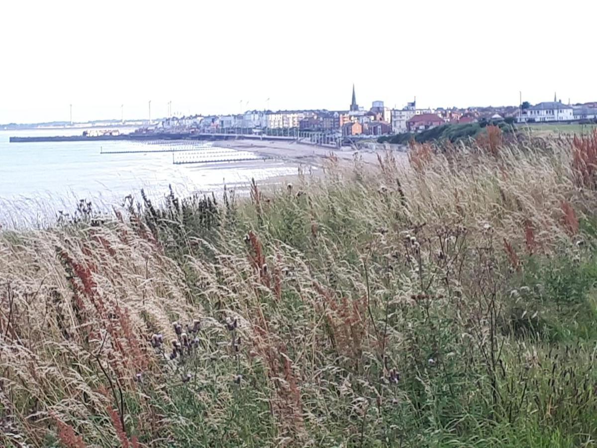 East Coast Apartments First Floor 2 Bed Apartment All Towels And Sheets Supplied Bridlington Bagian luar foto